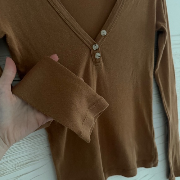 KOTN Brown Long Sleeve Tee - Picture 3 of 6